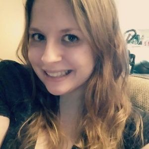 Meet your Posher, Angela