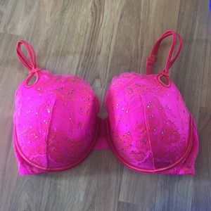 Victoria's Secret Gorgeous Bra 38DD