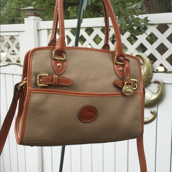 Vintage Dooney & Bourke EUC