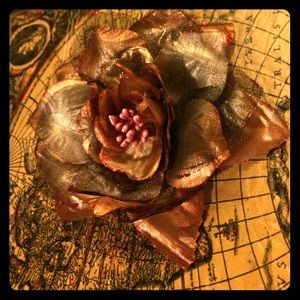 Flower hair piece (Rose)