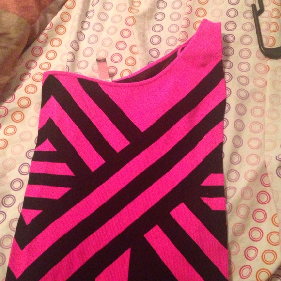 Neon pink dress - Picture 2 of 2