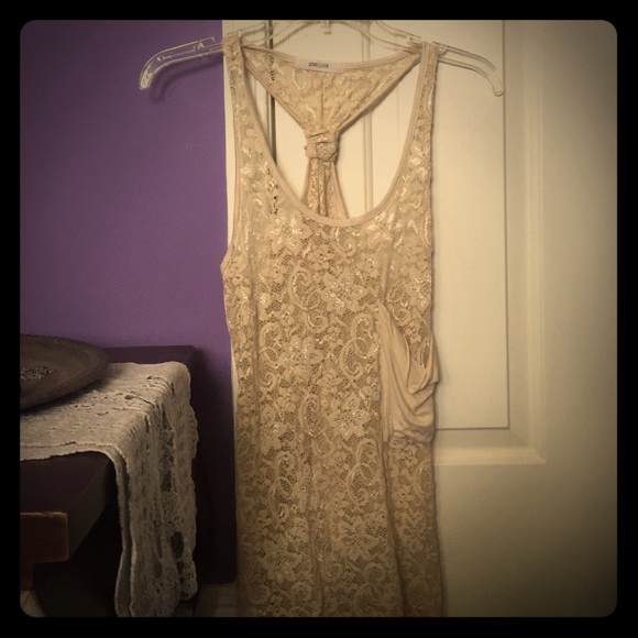Light cream flower/lace tank top