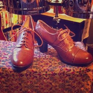 Bass Oxford/Brogue Pumps