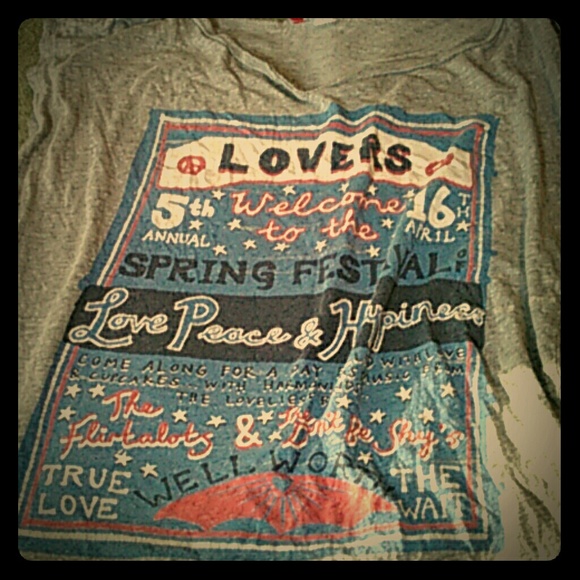 Super cute little hippie T