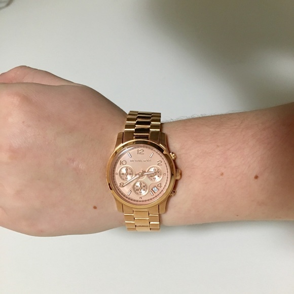 Michael Kors Watch - Picture 4 of 4