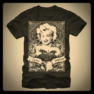 🔥FINAL🔥Like New hipster Marilyn Monroe shirt