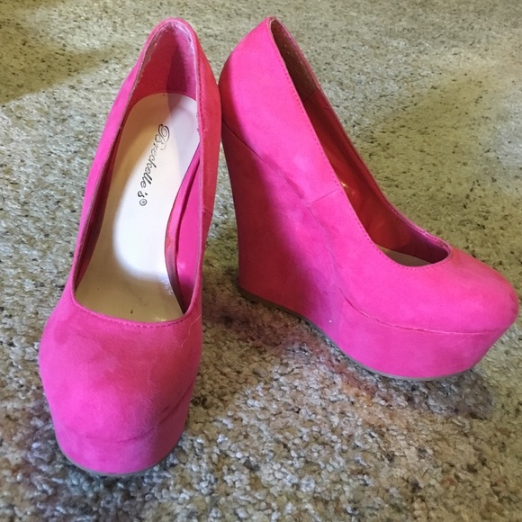 Hot Pink 6" Velour Wedges