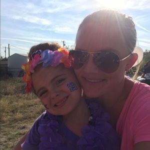 Meet your Posher, Casey