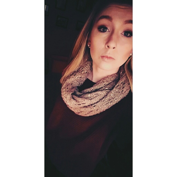 Meet your Posher, Kari