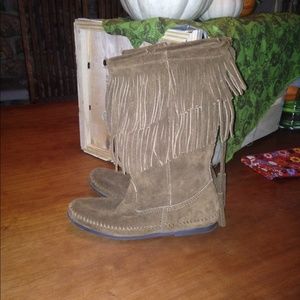 Minnetonka Fringe Boots