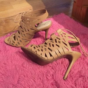 SALE! 💋 Lace Up Gladiator Heels