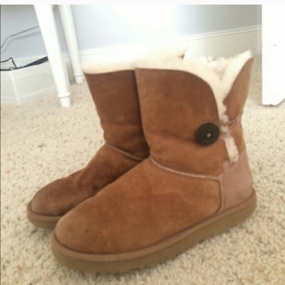 Baily button uggs