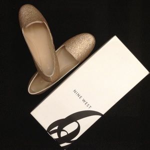 Nine West - Glitter Gold Flats