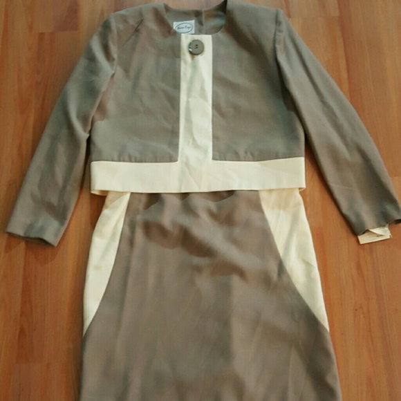 "CREAMALICIOUS" Two Piece Suit