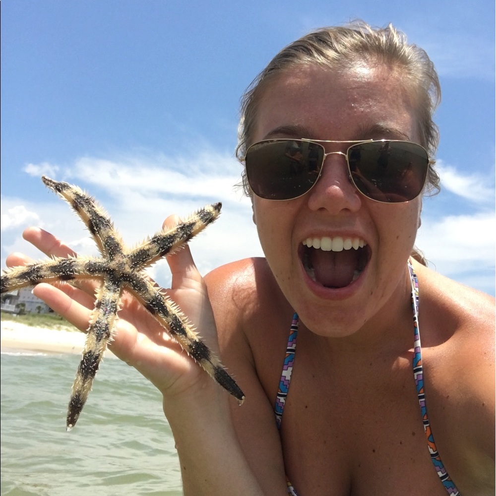 Meet your Posher, Laura