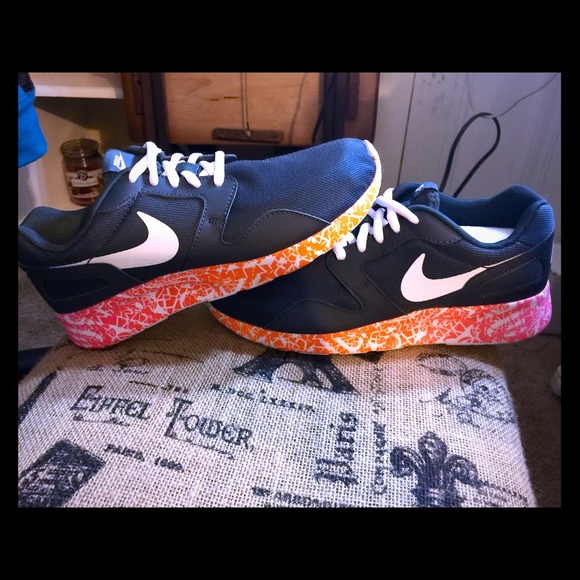 LOWEST price Nike sneakers