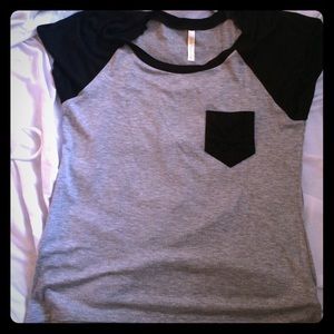 Baseball Tee never worn gray black