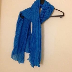 Blue scarf