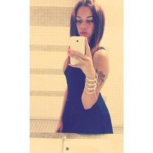 Meet your Posher, Jasmine