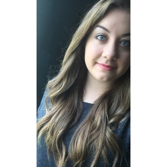 Meet your Posher, Bekah - Picture 1 of 1