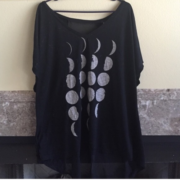 torrid Tops - 😍 Moon Phases V Neck with Chiffon Back