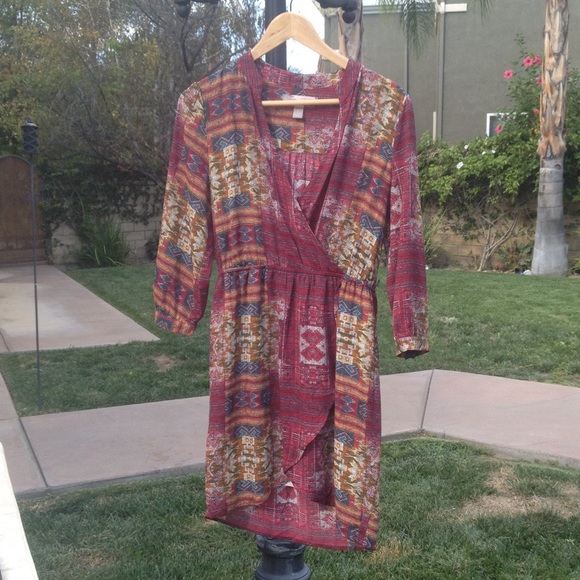 Hipster, vintage, patterned dress!