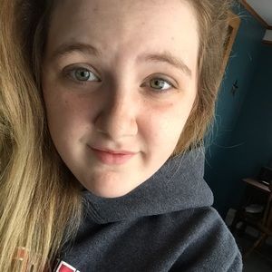 Meet your Posher, Katelyn