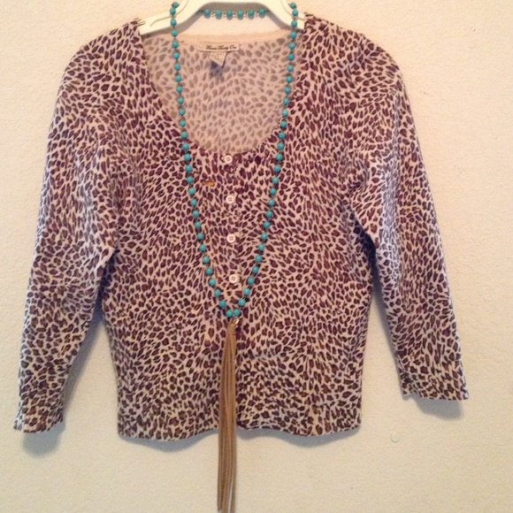 Leopard crop top button down sweater. - Picture 3 of 4