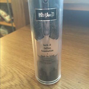 kat Von d lock it foundation