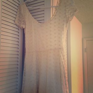 FOREVER 21 LACE DRESS L