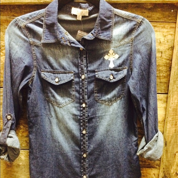Long sleeve denim shirt with Monogramed cross