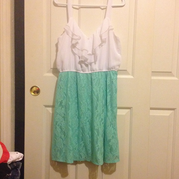 Mint/white dress