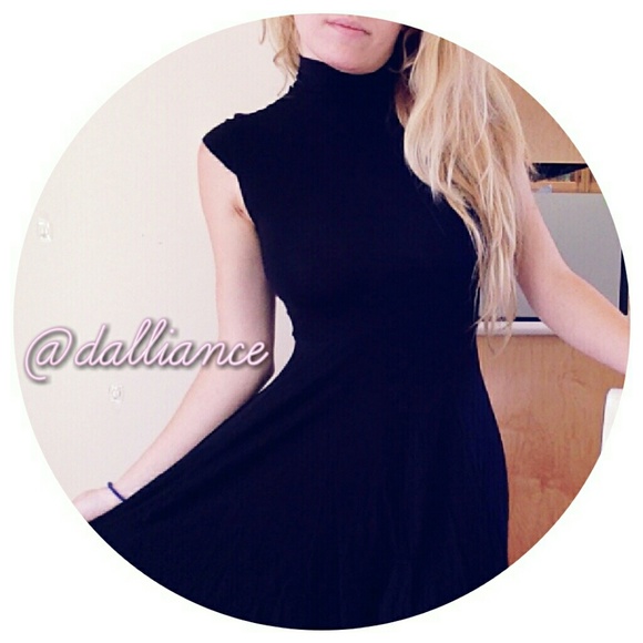 ❌ SOLD ❌ ASOS Turtleneck Black Mini Dress NWOT - Picture 3 of 4
