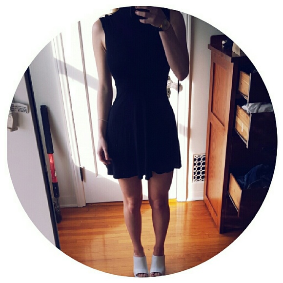 ❌ SOLD ❌ ASOS Turtleneck Black Mini Dress NWOT - Picture 4 of 4