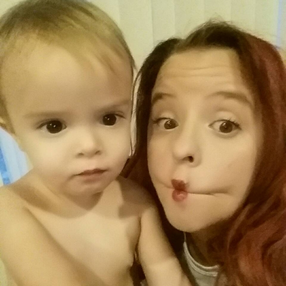 Meet your Posher, Sandra - Picture 1 of 1