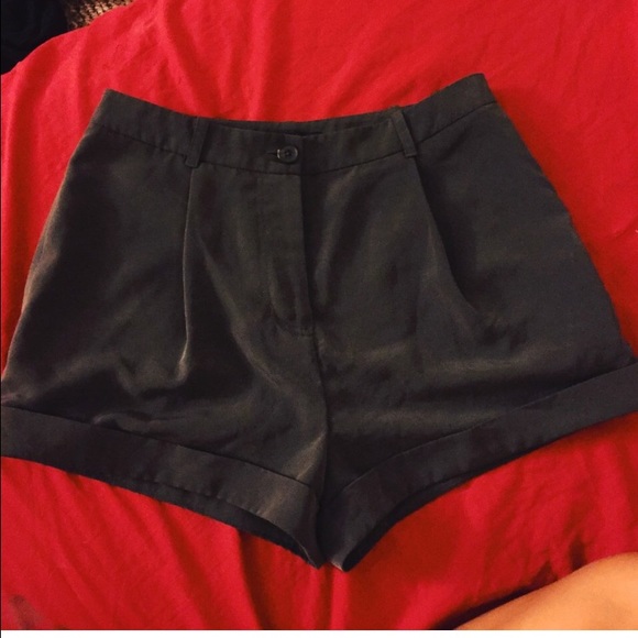 Forever 21 pleated shorts