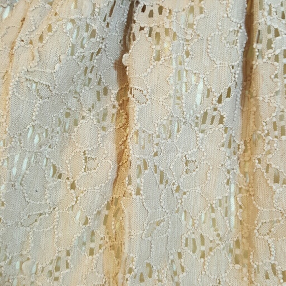 ✨LACE DRESS✨ - Picture 3 of 4