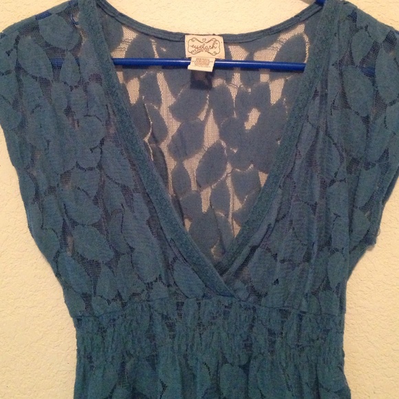 Lace Blouse - Picture 2 of 3