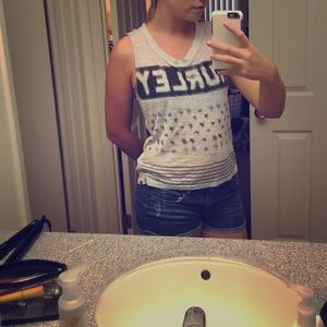 Hurley tank