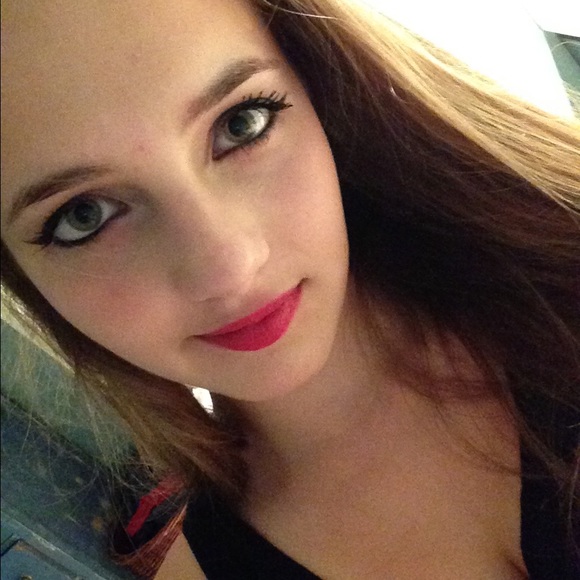 Meet your Posher, Paige