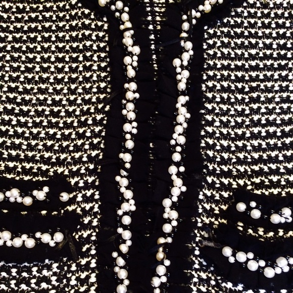 WHBM Black & White Bouclé Blazer - Picture 2 of 3
