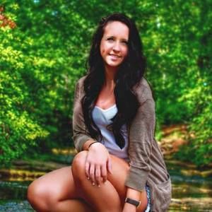 Meet your Posher, Danielle