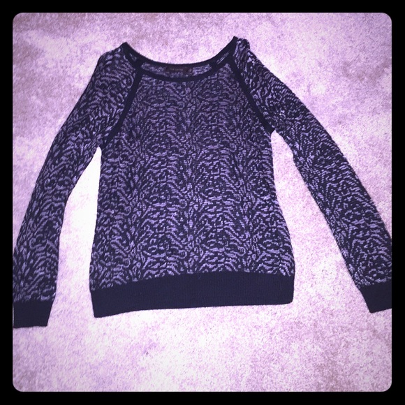 Black printed Limited sweater