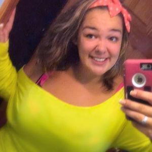 Meet your Posher, Kayla