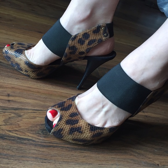 Leopard heels! 🐯