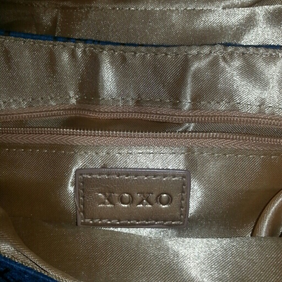Handbag - Picture 2 of 3