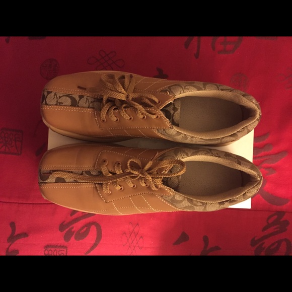 Two pair of walking shoes ( bundle)