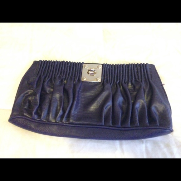 Purple leather Nine West purse - Picture 1 of 2
