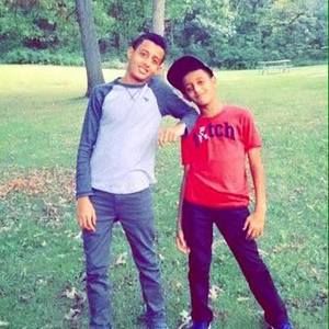 Meet your Posher, Hamza