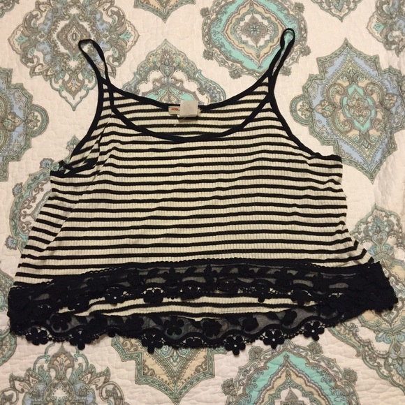 Lace Crop Tee